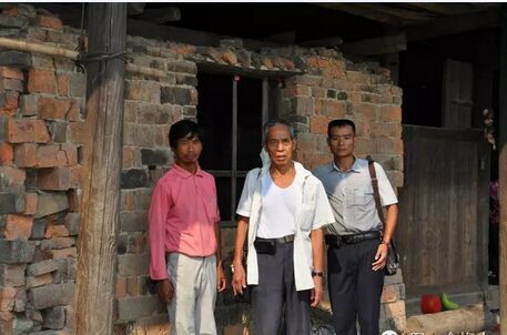 七旬退休教师没事干，学济公！-百事通